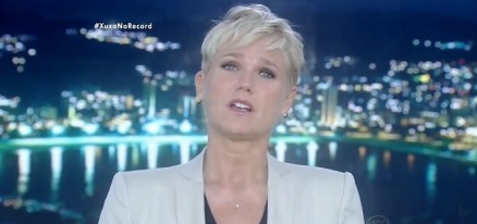   Xuxa Meneghel em seu programa na Record; atra��o corre risco de continuar sendo gravada