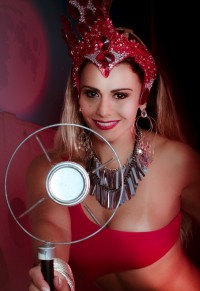 Viviane Arajo 
