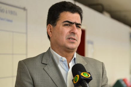 Deputado disse que acionar a justia se secretrio no entregar relatrio
