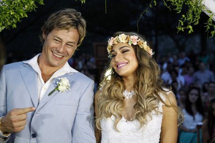 Theo Becker e Raphaela Lamim se casaram na Zona Oeste do Rio