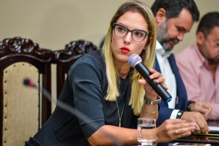 A deputada Janaina Riva, que defende nome de consenso para cadeira do TCE