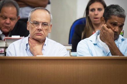 O uruguaio Jlio Bachs Mayada (esq.) condenado por assassinatos 