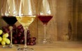 Sirtfood: nova dieta fala em emagrecer comendo chocolate e bebendo vinho
