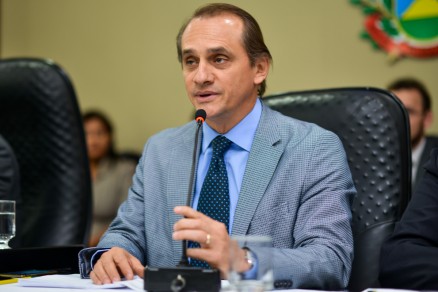 O deputado estadual Wilson Santos, lder do Governo na Assembleia