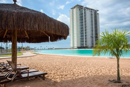 Em Cuiab, a Incorporadora Chilena BC Genera, construiu o Brasil Beach Home Resort