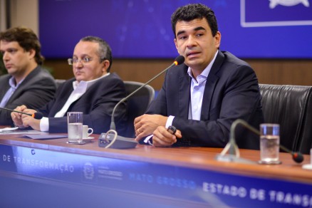 O secret�rio de Infraestrutura e Log�stica, Marcelo Duarte e o governador Pedro Taques