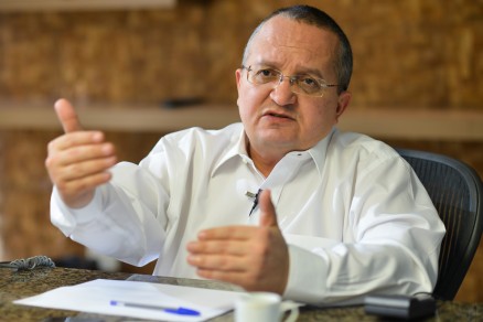 O governador Pedro Taques (PSDB), que lamentou atraso no repasse do duodcimo