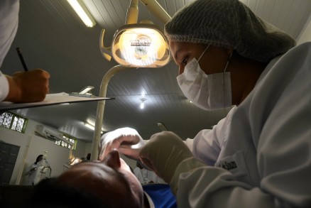 O tumor maligno pode afetar l�bios e toda a parte interna da boca