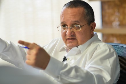 O governador Pedro Taques, que criticou postura do presidente do TCE-MT, Antnio Joaquim