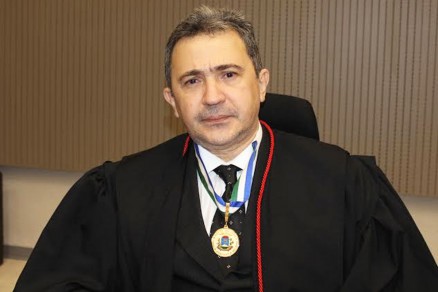 O desembargador Joo Ferreira Filho, que est afastado do TJMT desde agosto passado