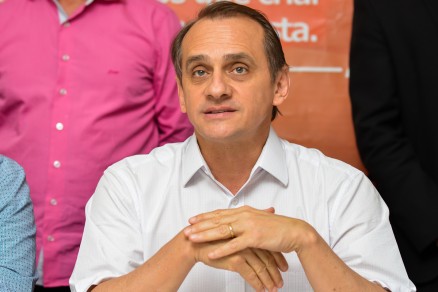 O candidato a prefeito, Wilson Santos (PSDB); ele declarou R$ 916,8 mil de patrimnio