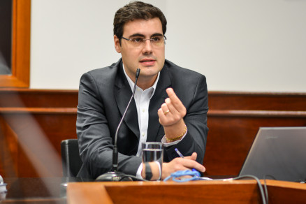 O secretrio de Fazenda, Seneri Paludo: duodcimo travado