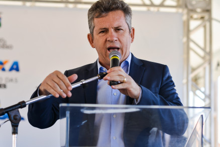 O prefeito de Cuiab, Mauro Mendes, que criticou proposta de a Prefeitura assumir o VLT