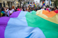Mundo avana, mas relao homossexual segue como crime em 69 pases
