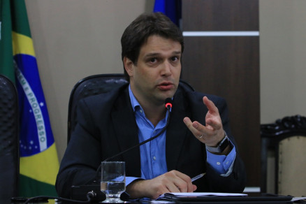  Gustavo de Oliveira