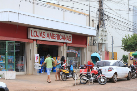 A Lojas Americanas do bairro CPA I em Cuiab; MPE investiga estabelecimento
