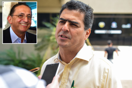 O candidato Emanuel Pinheiro e o ex-prefeito Chico Galindo, no detalhe: aliado 