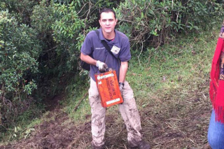 Uma das caixas-pretas encontradas entre os escombros do avi�o