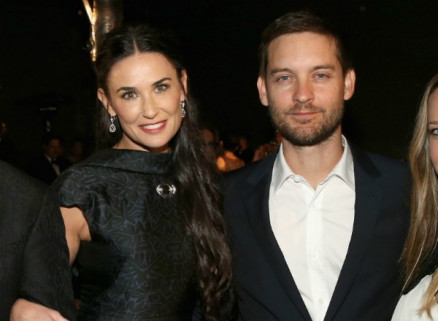A atriz Demi Moore e o ator Tobey Maguire