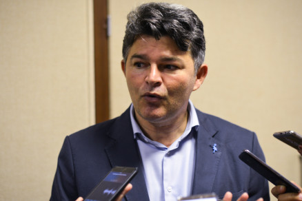 O senador Jos Medeiros: gastos em churrascaria e hotis