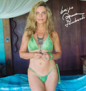 Bruna arrasa em foto de biquni 