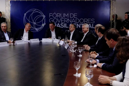 O governador Pedro Taques, durante reunio do Frum Brasil Central 