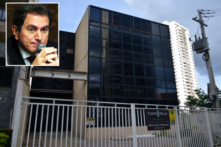 Fachada do prdio que, segundo auditoria, pertence  irm de Pedro Nadaf (no detalhe)