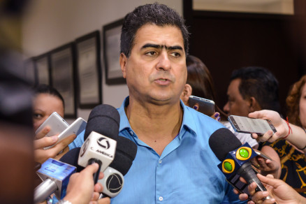 O prefeito de Cuiab Emanuel Pinheiro, que fez mais 54 nomeaes nesta quinta-feira