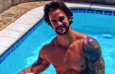 Ex-BBB Rodrigo  indiciado por usar diploma de educao fsica falso