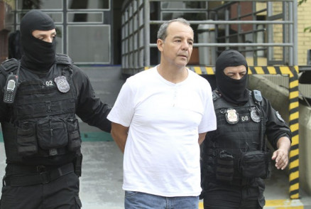 Srgio Cabral foi preso em novembro de 2016 sob acusao de receber mesada de empreiteiros 