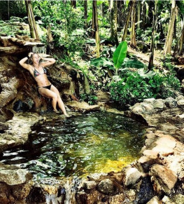 A atriz compartilhou a foto no Instagram
