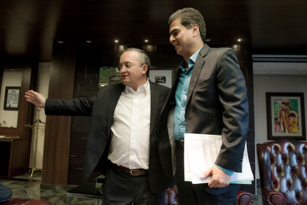 O governador Pedro Taques e o prefeito de Cuiab Emanuel Pinheiro: encontro no Paiagus