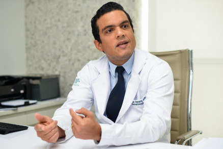 O mdico dermatologista alerta para a preveno e os cuidados com a pele