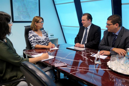 A presidente do TRT de Mato Grosso, desembargadora Beatriz Theodoro, recebeu o secretrio da Setas, Max Russi
