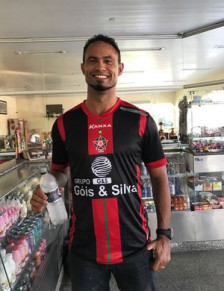 Goleiro Bruno Fernandes j veste a camisa do Boa Esporte