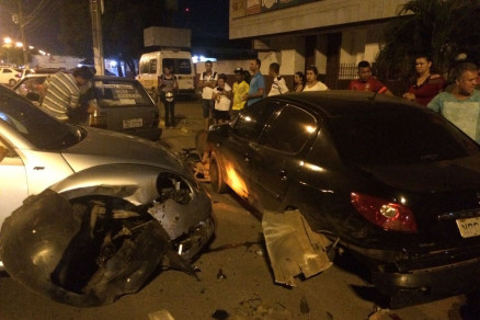 Apesar das imagens impressionantes, ningum ficou ferido no acidente