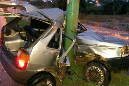 Apesar das imagens impressionantes, o motorista saiu praticamente ileso do acidente