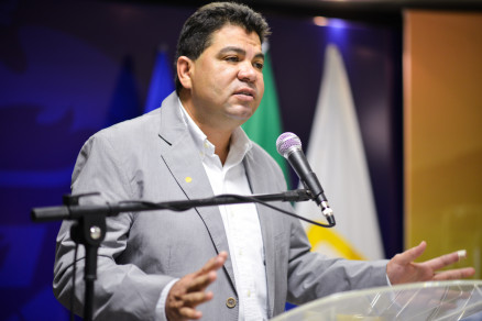 O senador Cidinho Santos (PR) acompanhou a Caravana da Transformao