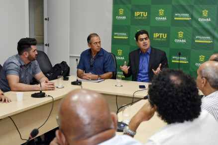 Prefeito afirmou que vai realizar um estudo para aprimorar os pontos de txis na Capital