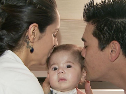 Marina e Alexandre lutam contra o tempo para conseguir remdio importado