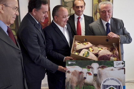 O presidente Michel Temer e o governador Pedro Taques: reunio em Braslia