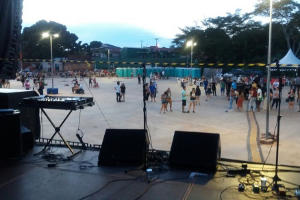 Palco do evento foi interditado por falta de segurana