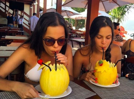 Mayla e Emilly 