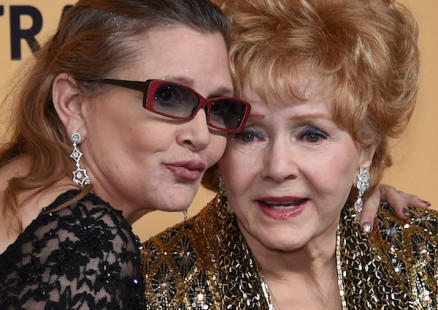 As atrizes Debbie Reynolds e Carrie Fisher, me e filha