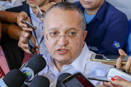 Governador Pedro Taques afirma no poder tomar nenhuma deciso antes de manejo ser concludo