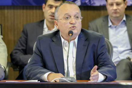 O governador Pedro Taques: reajuste de 7,69% na Educao 