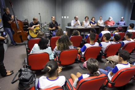 O encontro teve como objetivo contribuir para a formao cultural dos alunos