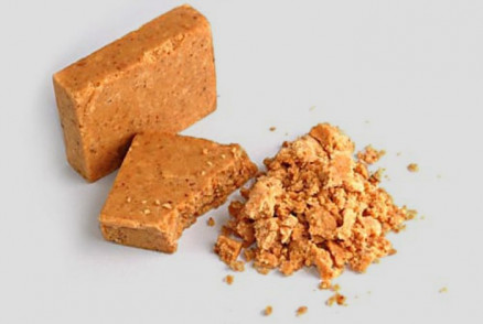 Bastante popular e acessvel, a paoca  um doce tradicional brasileiro