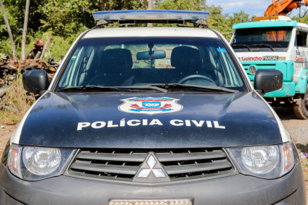 O suspeito estava com mandado de priso em aberto decretado pela 14 Vara Criminal de Cuiab