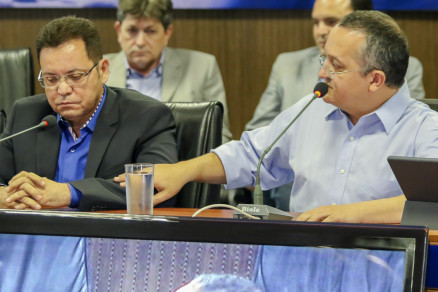 O presidente Eduardo Botelho e o governador Pedro Taques: pagamentos atrasados 